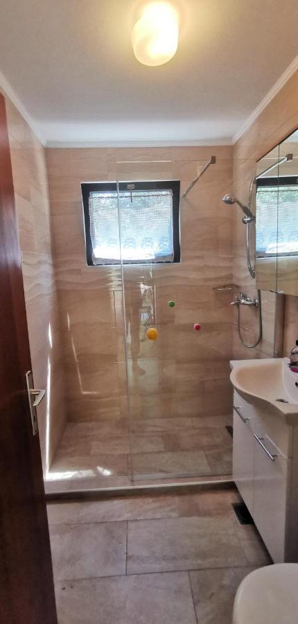 Holiday Home Прижба Экстерьер фото