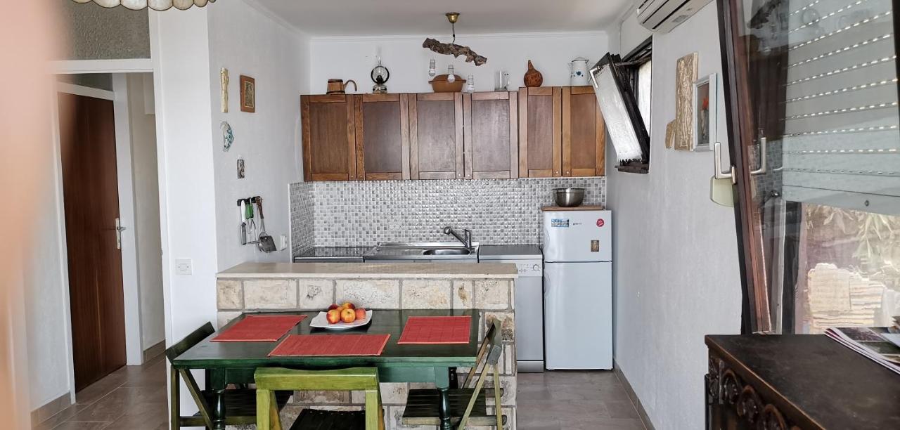 Holiday Home Прижба Экстерьер фото